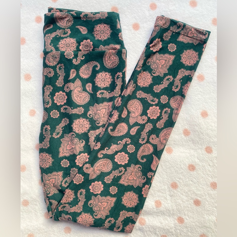 Lularoe paisley patterned leggings stretchy